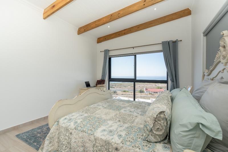 4 Bedroom Property for Sale in Sandy Point Western Cape